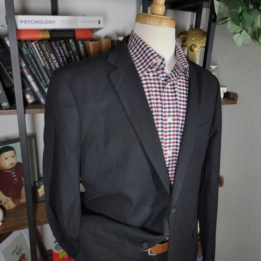Egara Men's Sport Coat Two Button Solid Black Poly Blend EXTREME SLIM FIT Sz 48R